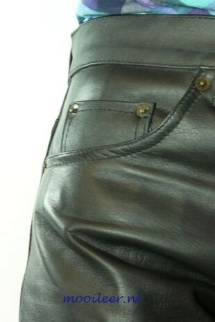 Sticks and Stones leren broek Amersfoort millgrain zwart