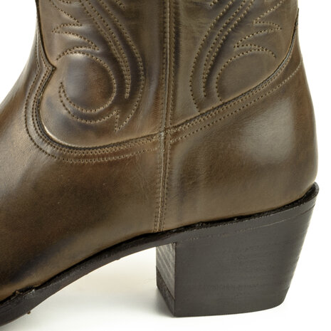 Mayura Boots Virgi 2536 Bruin/ Dames Western Laarzen Sierstiksel Spitse Neus Rechte Schacht Hoge Hak Glad Leer