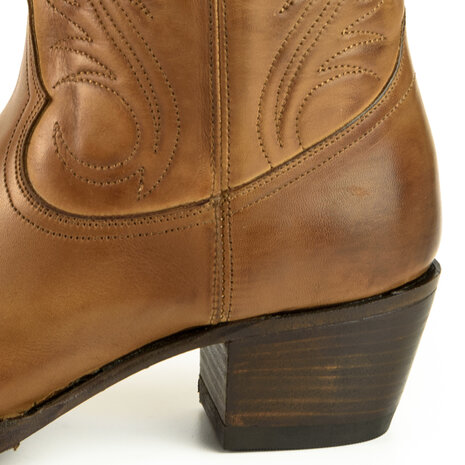 Mayura Boots Virgi 2536 Hazelnut/ Ladies Western Boots Ornamental Stitching Pointed Nose Straight Shaft High Heel Smooth Leathe