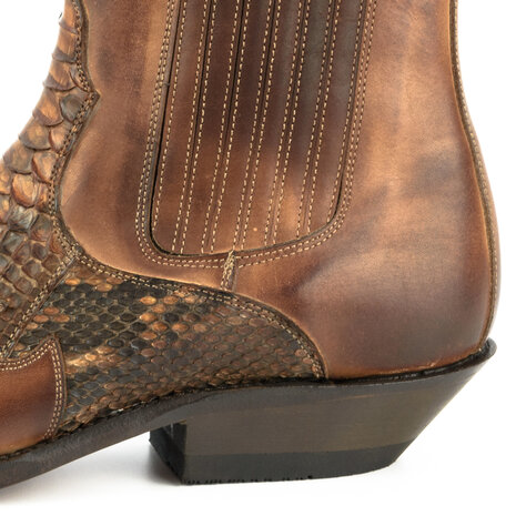 Mayura Boots Rock 2500 Cognac/ Spitse Western Heren Enkellaars Python Schuine Hak Elastiek Sluiting Vintage Look